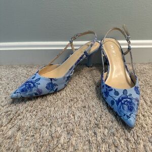 (Nine West) Blue Floral Slingback Heels